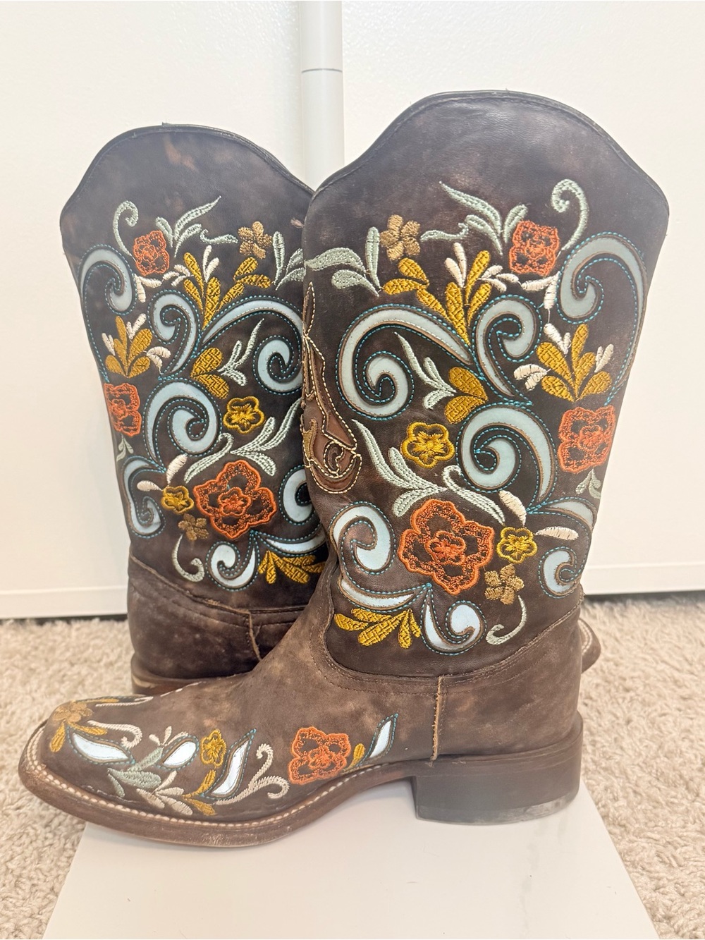 Corral Floral Horse Inlay Embroidered Boots